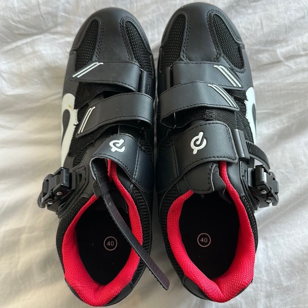 Peloton spin shoes